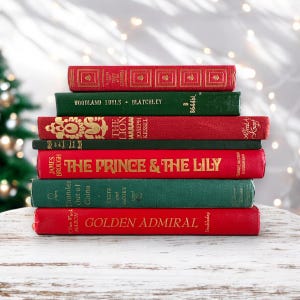 Vintage Christmas Books Stack, Red and Green Books for Holiday Home Decor, Vintage Christmas Book Decor, Red and Green Christmas Books
