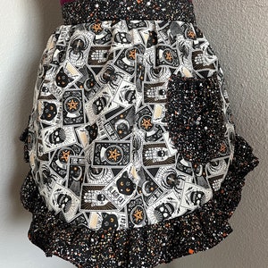 Black Magic Tossed Cards Waist Apron