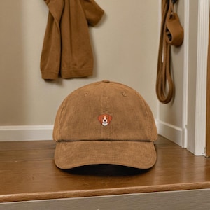 Gorro de pana bordado para amantes de los perros - Nova Scotia Duck Tolling Retriever