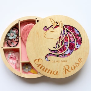 Personalisierte Schmuckschatulle, Erstkommunionsgeschenk Mädchen, Schmuckschatulle für Mädchen, Blumenmädchen Geschenk, Schmuckschatulle, Schmuckschatulle mit Gravur, Einhorn-Box