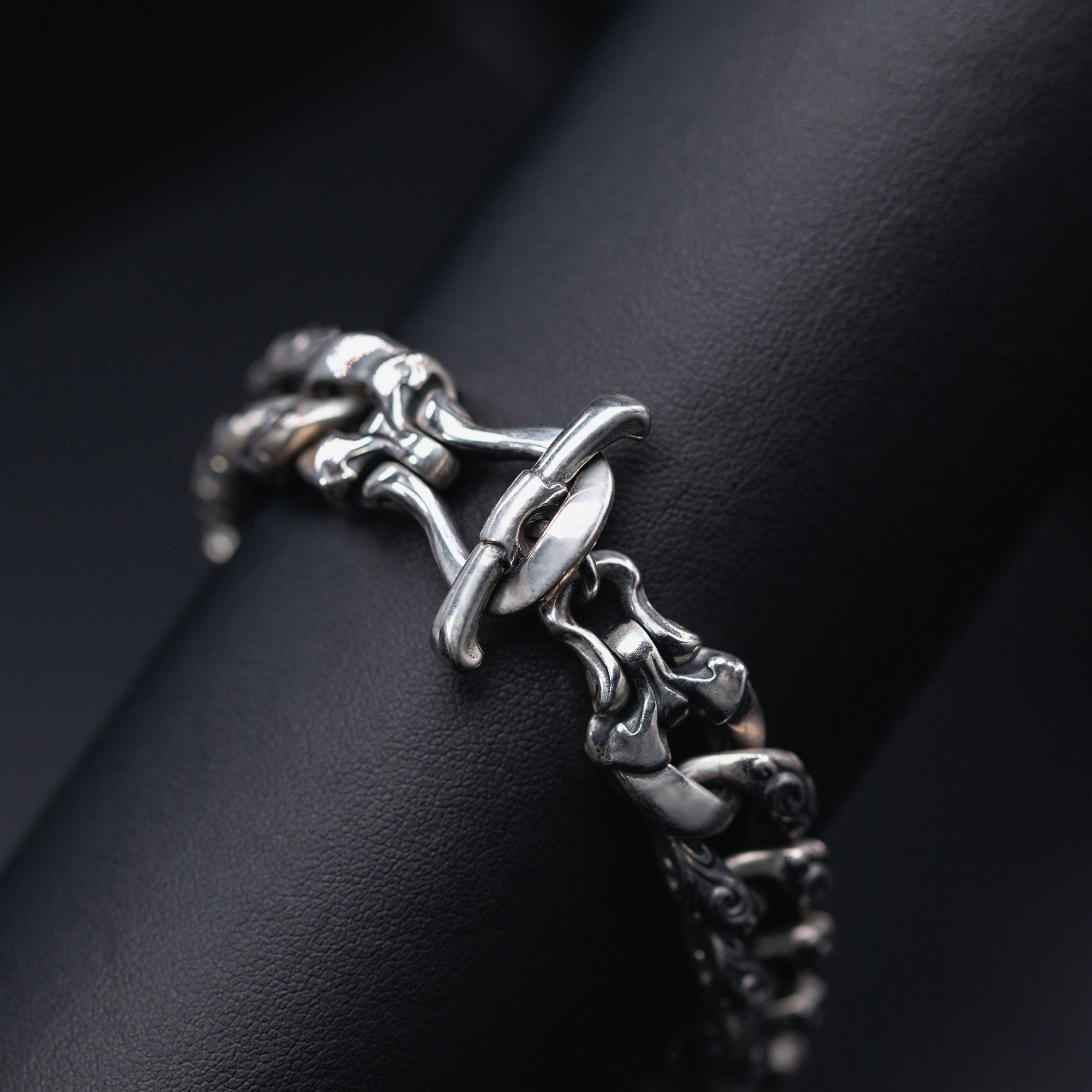 【再入荷】 Big Tiger Head Bracelet Sterling Silver 925, Oxidized Silver アクセサリー