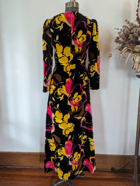 70s Vintage Velvet Floral Dress - image 2