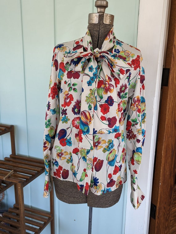 Vintage Floral Pussy Bow Blouse