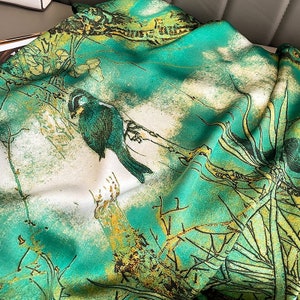 Luxurious silky smooth soft silk, with a gorgeous sheen. Emerald green garden bird theme. Mother's Day 'personalised' gift box available. image 5