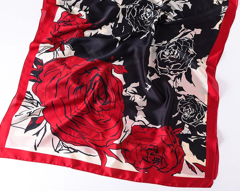 Luxurious soft silk scarf. Red roses designer theme. Great Mother's Day gift Personalised gift/Xmas box available. zdjęcie 6