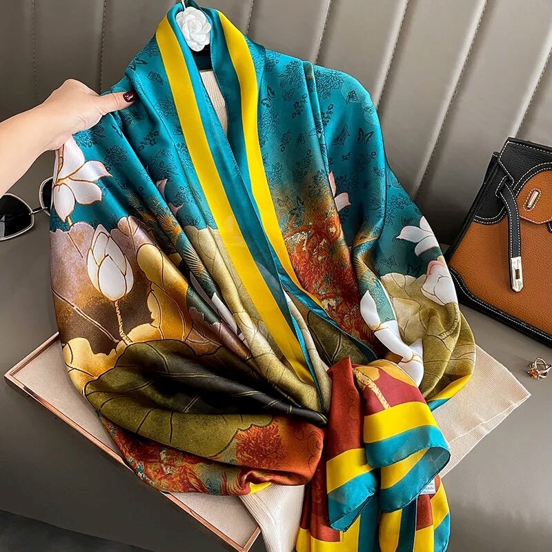 Laura kent robes sale