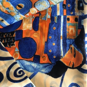 L'arbre de vie bleu. Klimt. Superbe écharpe en soie douce. Cadeau personnalisé/boîte de Noël disponible. Un super cadeau pour la fête des mères image 4