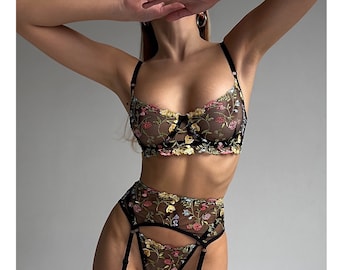 Ensemble de lingerie brodée avec porte-jarretelles - soutien-gorge et bas fleuris, ensemble de lingerie 3 pièces, bikini transparent transparent, cadeau pour son anniversaire