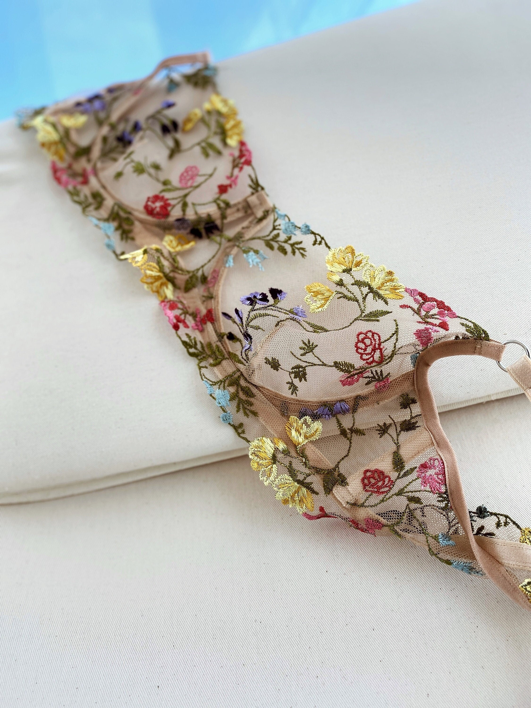 Embroidered flower sexy lingerie set – Suki Lingeries Shop