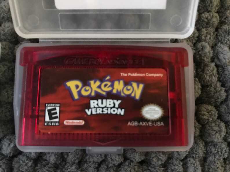 Pokemon Sapphire FireRed LeafGreen Ruby Emerald Gameboy Advance Red Blue Crystal