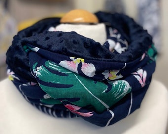 Reversible double-round neck snood in floral viscose and blue or white minky velvet