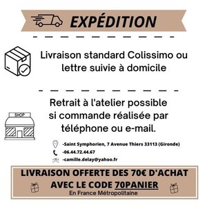 May include: A graphic with the text "EXP&Eacute;DITION" in a brown rectangle. The graphic lists shipping options including standard delivery, letter delivery, and in-store pickup. It also includes a free shipping offer for orders over 70 euros with the code "70PANIER".