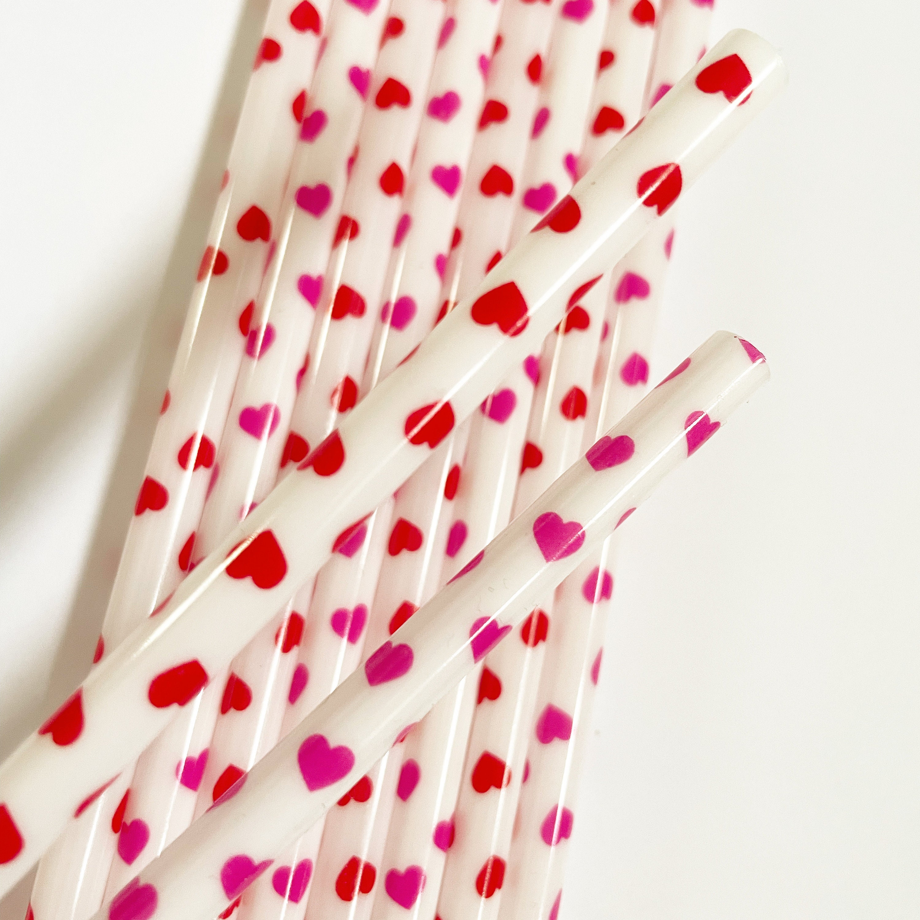 Paille en plastique dur de remplacement réutilisable de 23 cm en forme de  cœur rose ou rouge pour pots de boissons, gobelets, tasses froides  inspirées de Starbucks Saint-Valentin Mignon -  Canada