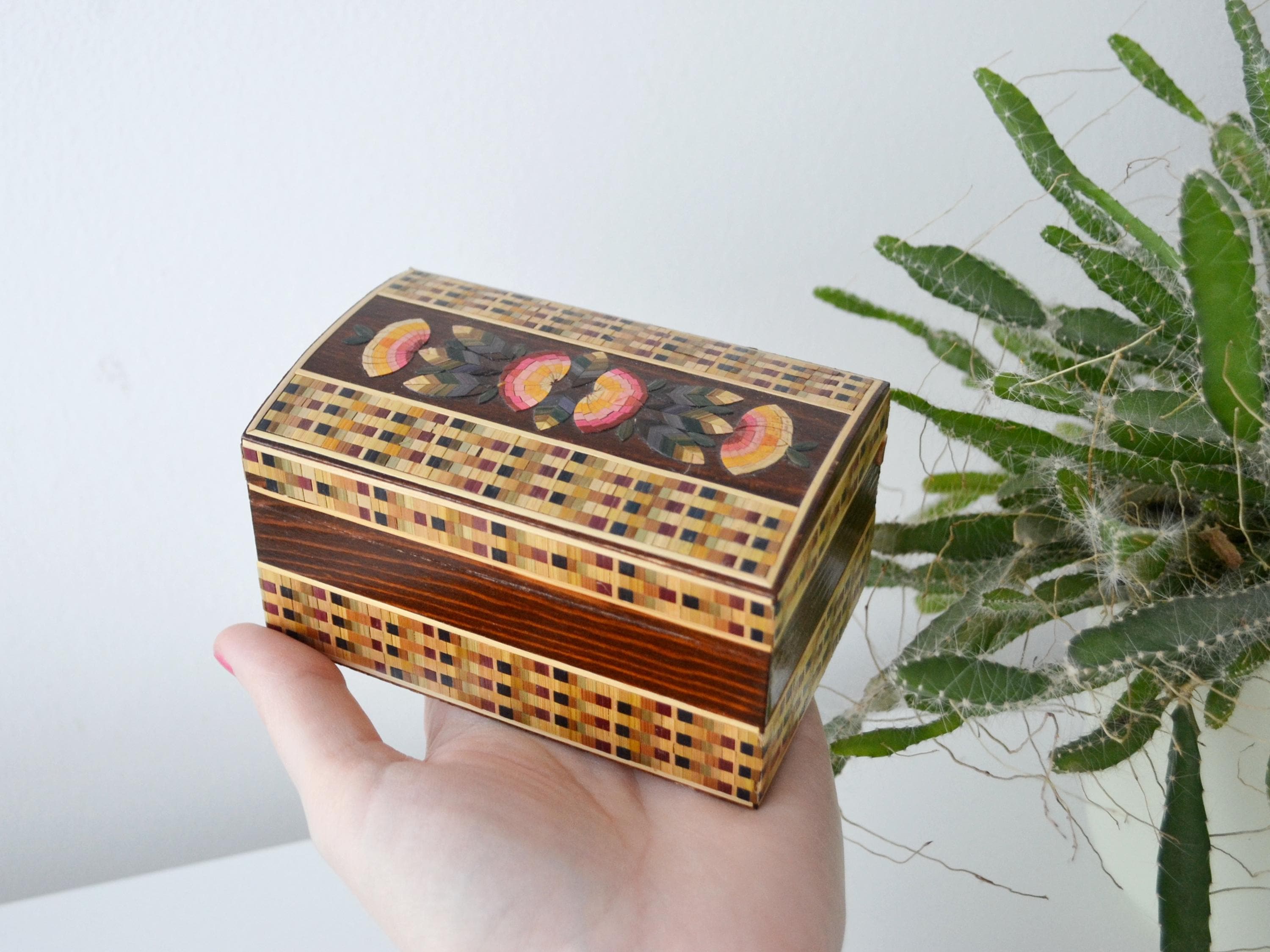 ロシアの麦わら象嵌箱 1991年 ソビエト民芸品 木製寄木細工 - Etsy 日本