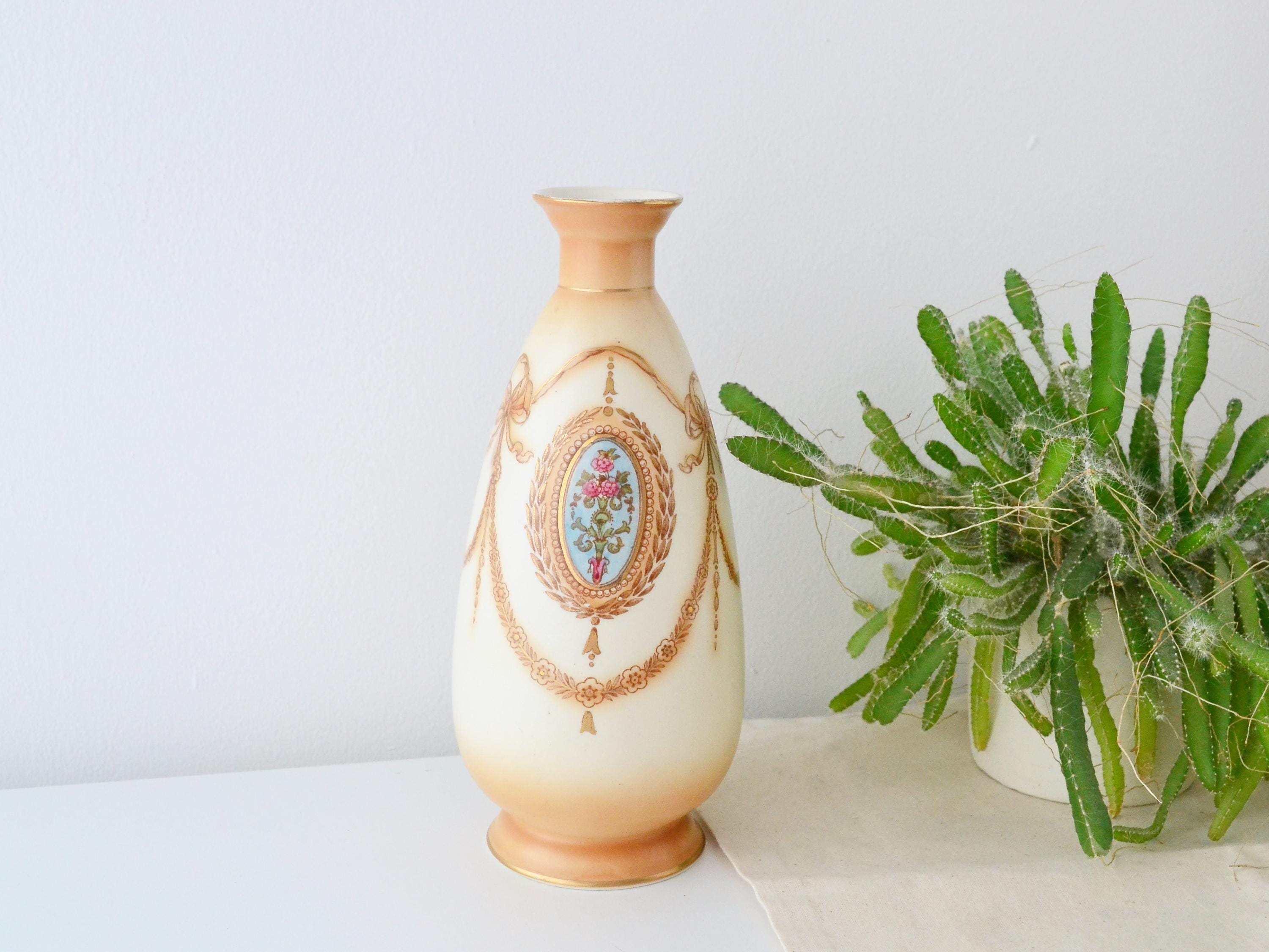 Vintage Crown Devon Fieldings Vase England Stoke-on-trent Pottery