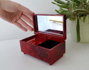 Red Lacquer Music Box Japanese Vintage Tune Love Story Jewelry Box