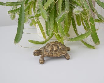 Tortuga de latón vintage, amuleto de la suerte, tortuga Feng Shui, criaturas sagradas, adorno de tortuga, figura de tortuga, decoración de tortuga de bronce