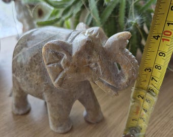 ヴィンテージ彫刻石象の置物、サファリ装飾 - Etsy 日本