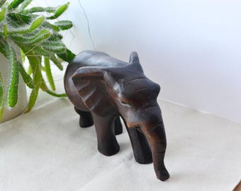 象の置物 木製象の飾り 動物 アフリカゾウ ギフト 木製飾り 象の像