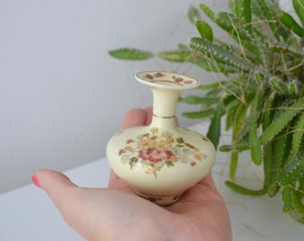 Floral bud vase vintage porcelain cream gold | Small decorative vase cottage style