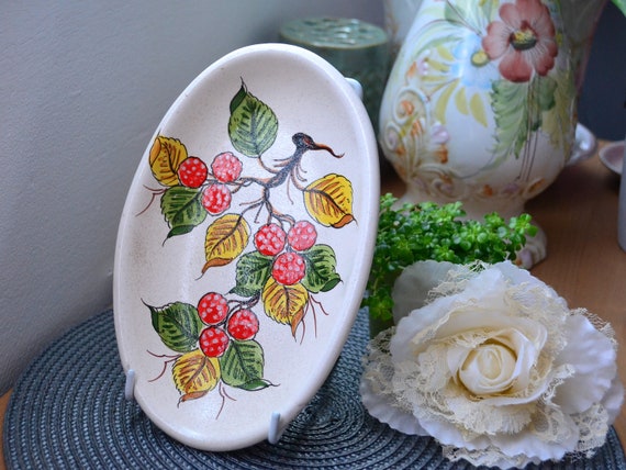 Dipinto a Mano Italian Ceramic Wall Plate Large Ceramic Berry Wall