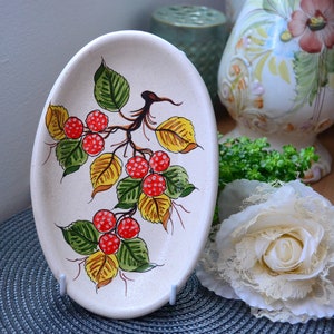 Dipinto a Mano Italian Ceramic Wall Plate Large Ceramic Berry Wall Plate Hand Painted Ceramic Wall Decor Handmade Wall Hanging Italian Folk
