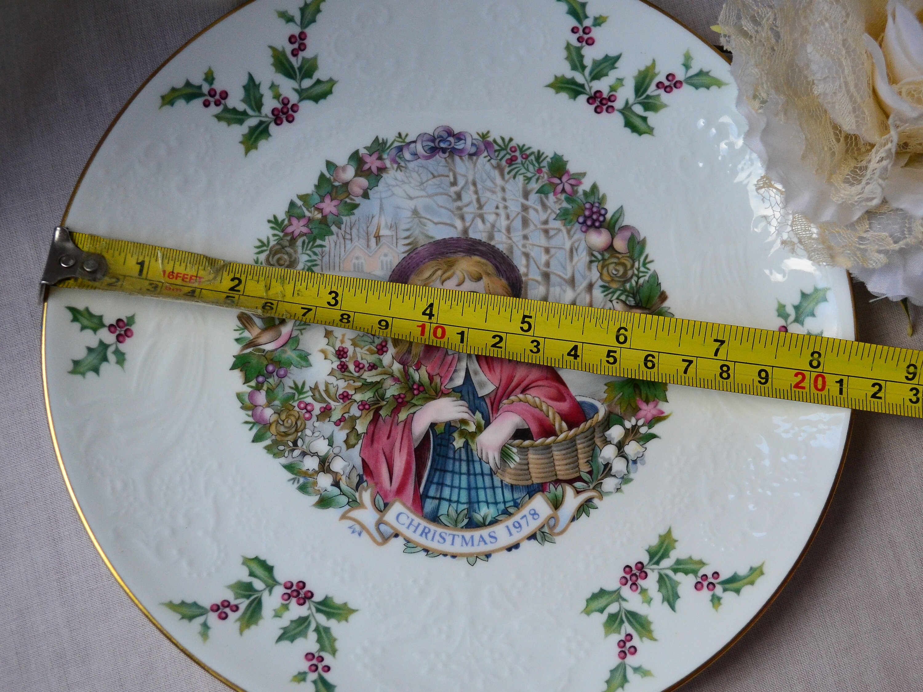 ロイヤルドルトン　クリスマスプレート　1978製造　径21.2cm ロイヤルドルトンDOULTON クリスマスプレート 1978製造 径21.2cm Royal