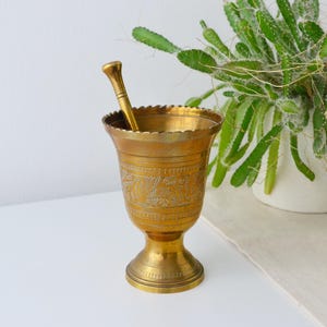 Brass Mortar and Pestle Brass Doctor Gift Herbalist Tool Old Pharmacy Decor Herb Grinder Witch Gift Medicine Maker Mortar