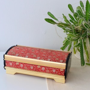 Lady Mate Music Box - Etsy
