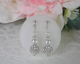 Boucles d'oreilles ref Nouméa Strass perles blanches