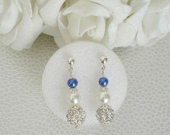 Boucles d'oreilles Romancia perles blanches bleues roy cristal de swarovski et strass