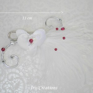 Attache traine Orchidée blanche et rouge perles plumes autruches duvet et strass image 3