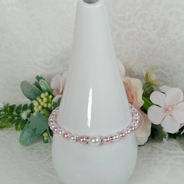 Bracelet Mariage Lysiana perles renaissance blanches rose pale et rondelle strass