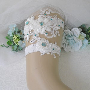 Jarretière double fleurs dentelle blanc cassé perles et strass cristal turquoise de swarovski image 2