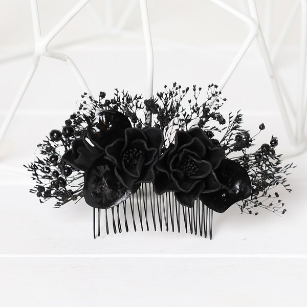 Black gothic hair comb, black goth wedding hair accessories, black hairpiece bridesmaid, black goth Halloween floral hair comb