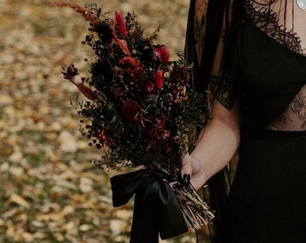 Black burgundy wildflower bouquet, black dark red Halloween wedding bouquet, burgundy gothic wedding bouquet