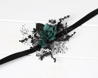 Black emerald succulents boutonniere and corsage, black goth succulents corsage, gothic black emerald Halloween wedding boutonniere corsage