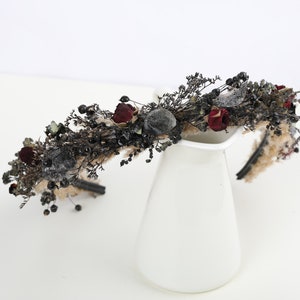 Schwarze Blumen Krone, Gothic Hochzeitskrone, Halloween Haarkrone, Gothic Blumenkranz, schwarze Brautkrone