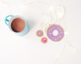 DIY Makes Your Own Cute and Sparkly Donut Ornament Kit