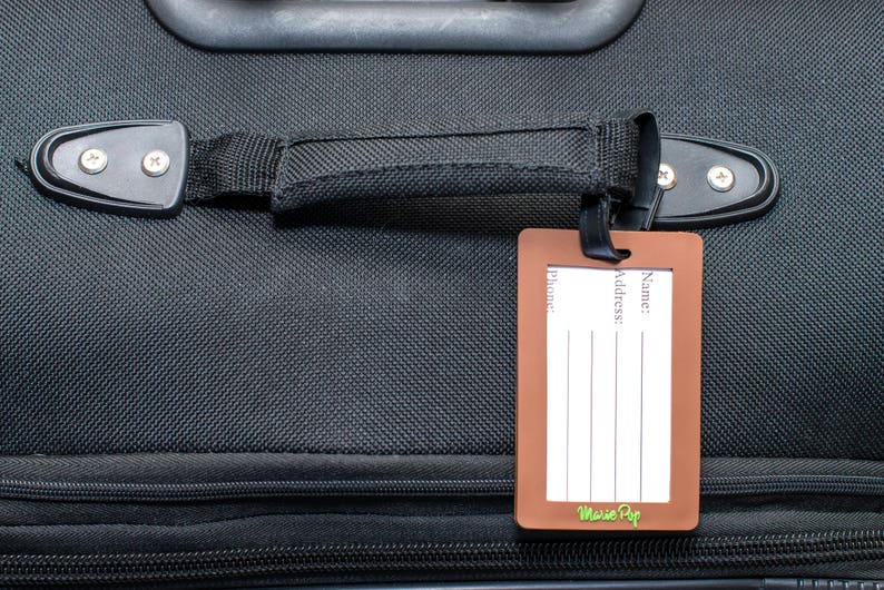 A who am I luggage tag image 2