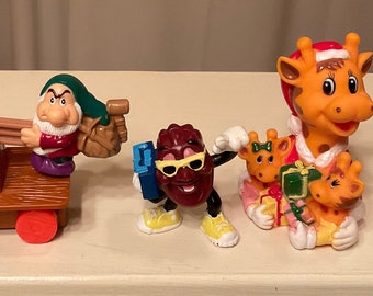 Seven Dwarfs, California Raisin, Jeffery Toys R Us Figures