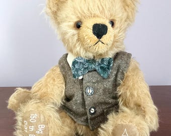 Hermann Oktoberfest 1995 Limited Edition Mohair Growler Teddy Bear