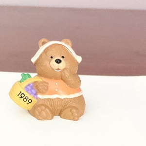 Hallmark Merry Miniature Bear 1989
