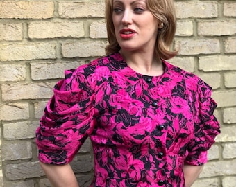 80s Vintage Pink & Black Floral Print Puff Sleeve Peplum Ruffle Blouse Shirt Retro Top