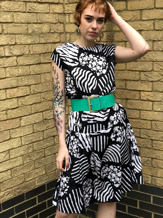 80s Monochrome Geometric Print Dress