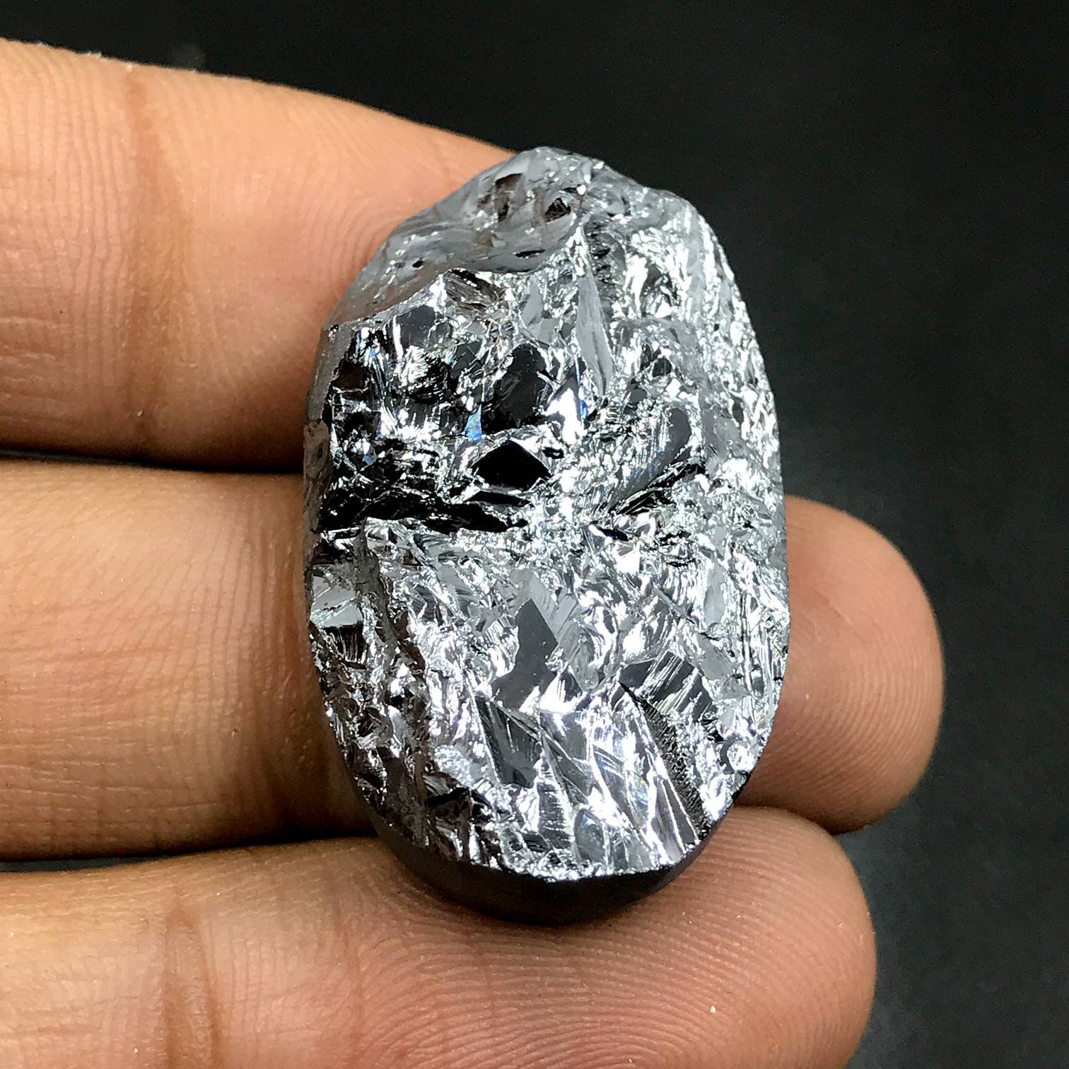 2.34 Ct Shimmering Oval (12 X 7 Mm) Ethiopian 360 Degree