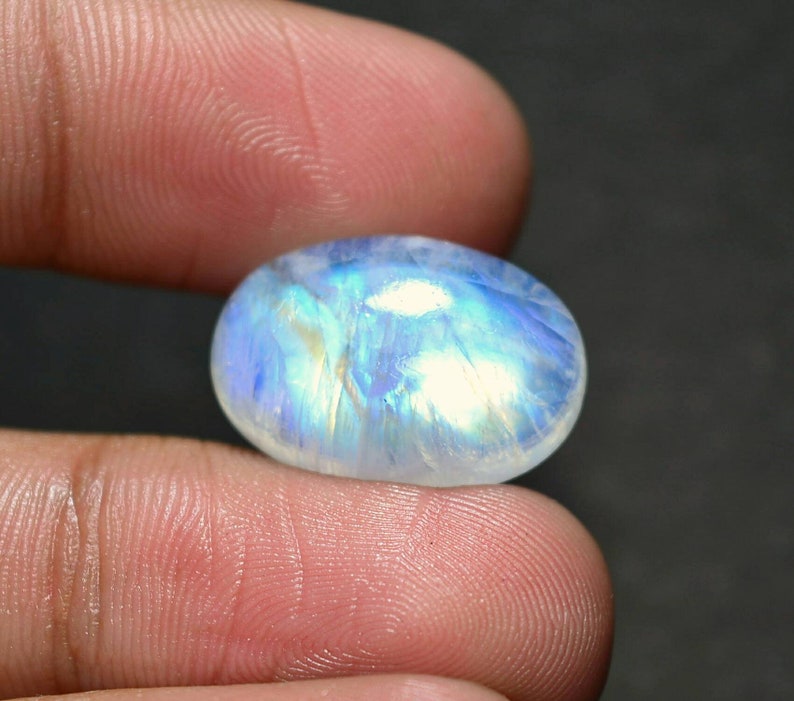 White Rainbow Moonstone Cabochon...Oval Cabochon...19x13x7 mm..14 Cts..#G2868