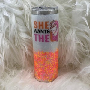 Dunkin’ Inspired Ella quiere el vaso con purpurina D