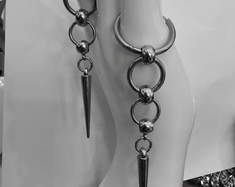 Gothic Spike Huggie Hoop Ohrringe: Chirurgenstahl Gothic Schmuck