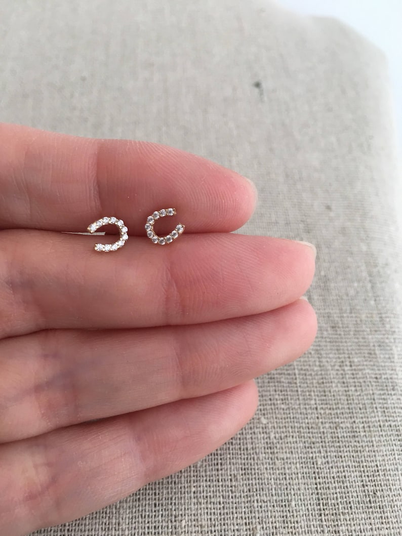 14kt Horse shoe Earrings Dainty Cute Everyday Earrings Etsy